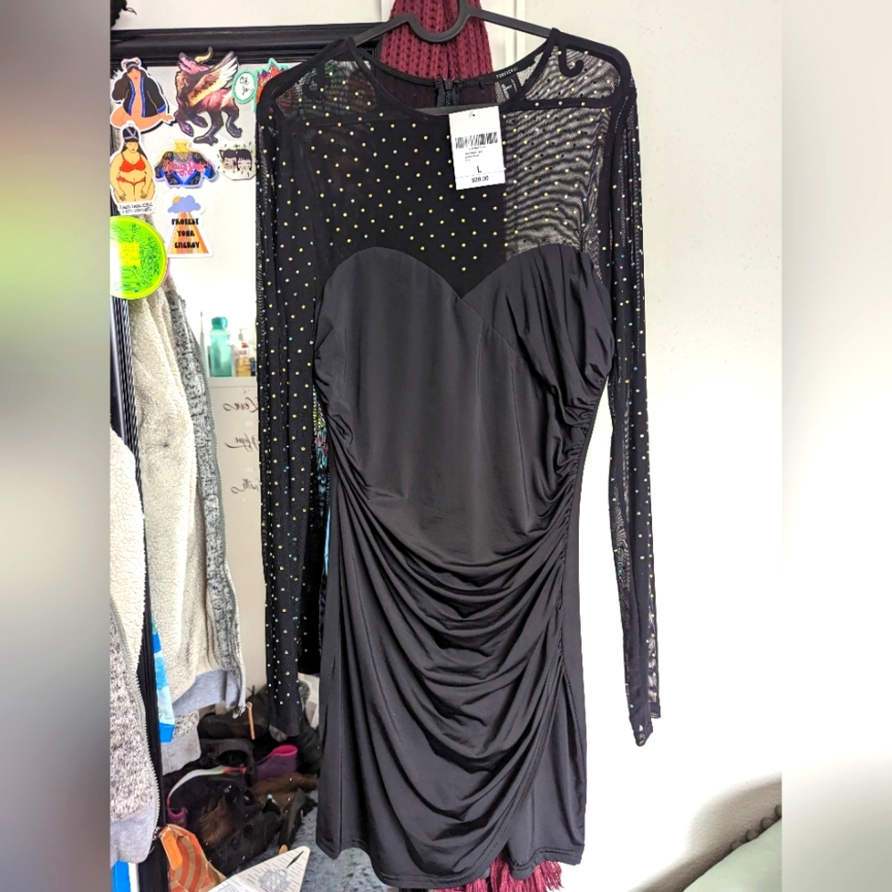 Forever 21 black long sleeve dress with rhinestones size large NWT